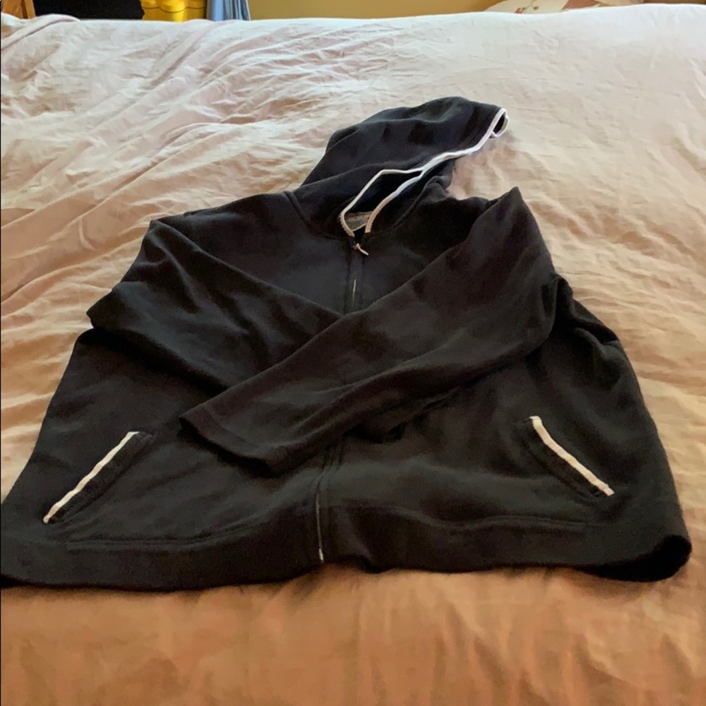 Zipped 100% cotton black jacket